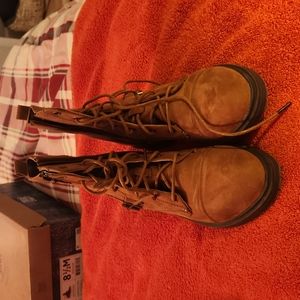 JustFab, Day Trippin', Lace up boots, size 8.5, Brown
